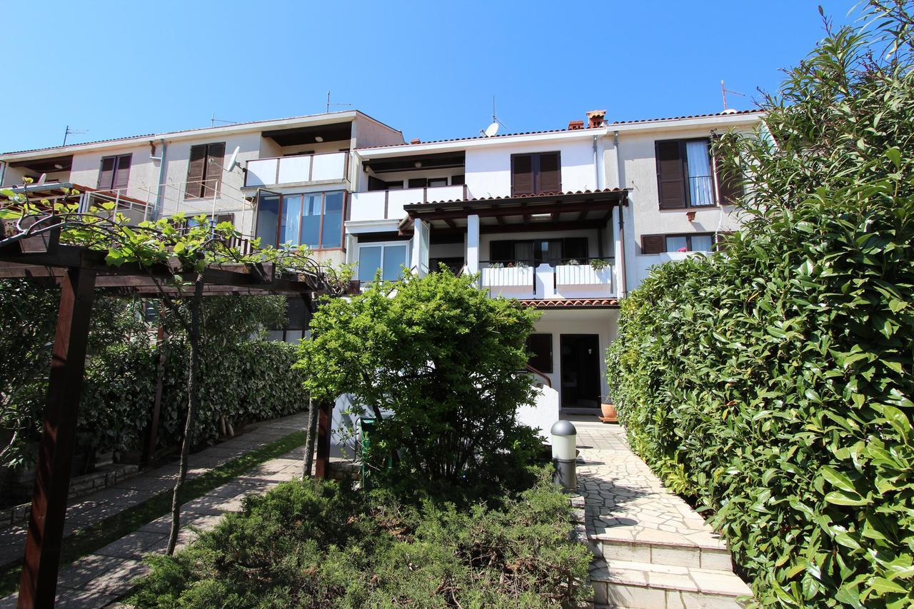Apartment Irena Pula Exterior foto