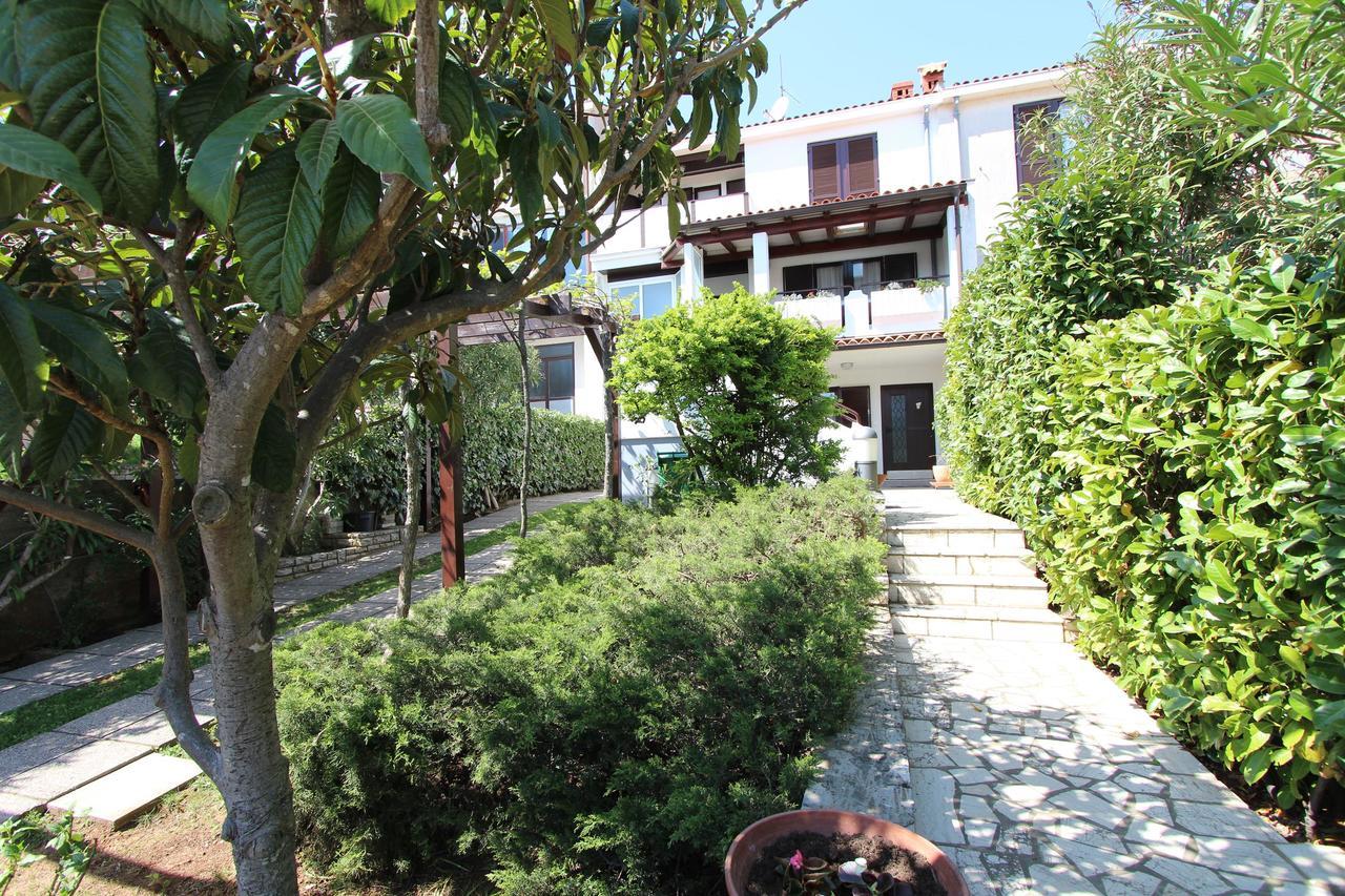 Apartment Irena Pula Exterior foto